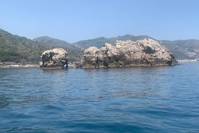 Private tour from Catania to Taormina with Isola Bella boat tour
