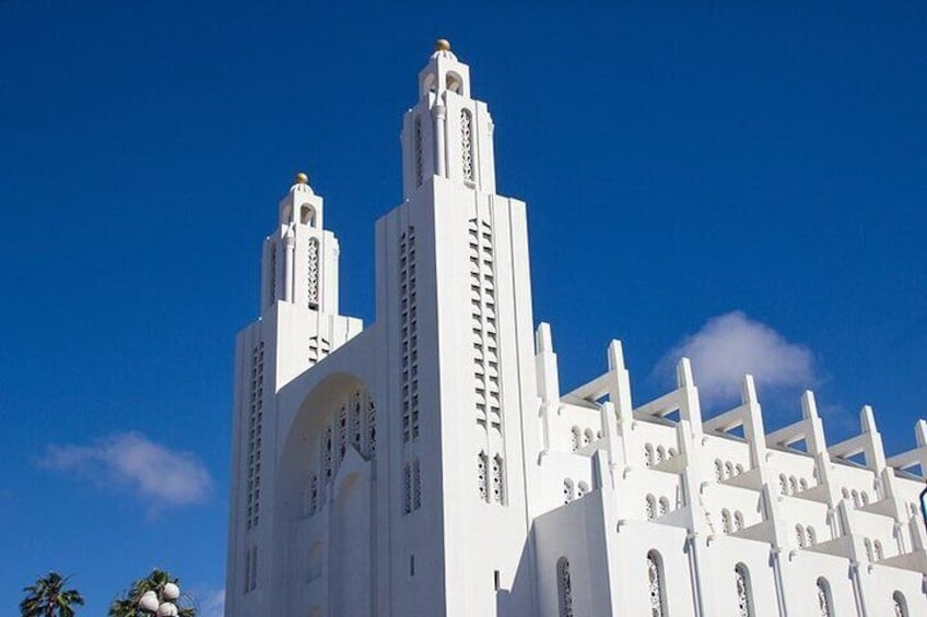 Private and Guided Tour of the City of Casablanca