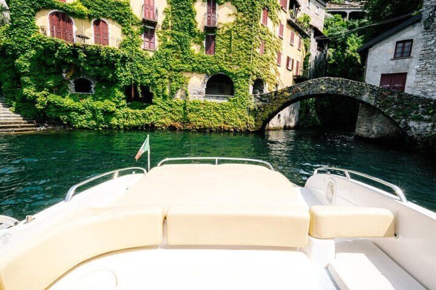 1 Hour Private Cruise on Lake Como Motoscafo Cranchi