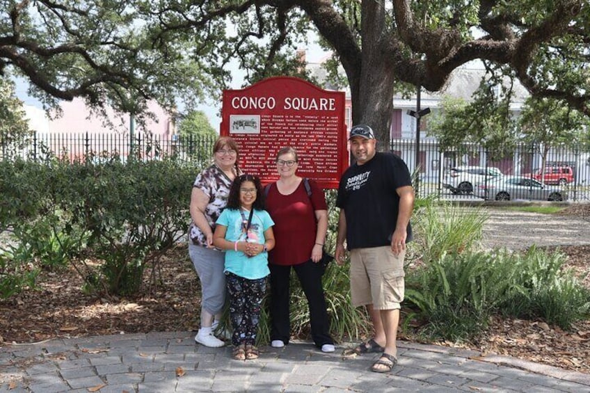 Citywide Private Tour with Local Jazz Musician