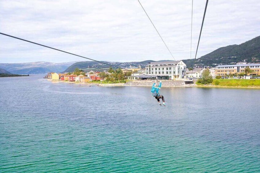 Zipline Experience in Mosjøen