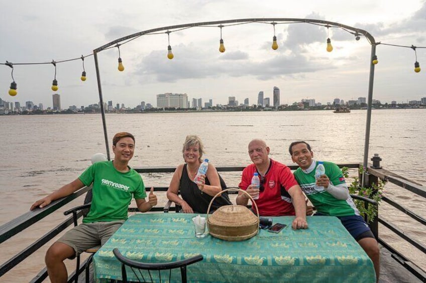 Phnom Penh Bike & Boat Sunset Tour