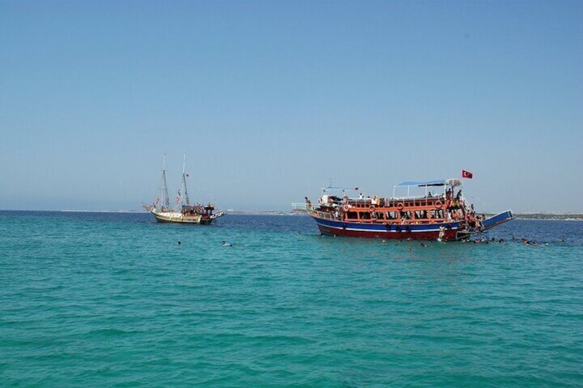 Marmaris Pirates Boat Trip BBQ Lunch Unlimited Soft and Alcoholic Drinks