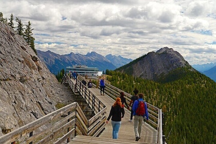 Self-Guided Audio Private Walking Tour in Banff's Cave and Basin