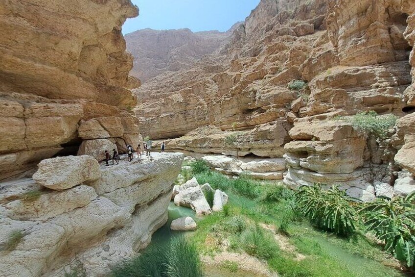 4 hours Guided Wadi Shab Hiking 