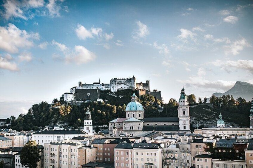 Private Transfer from Munich to Salzburg with 3h on Eagle's Nest