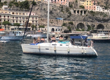 From Salerno: Amalfi Coast Full-Day Sailboat Trip with Lunch