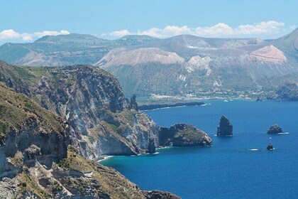 Boat Tour to Lipari and Vulcano from Milazzo