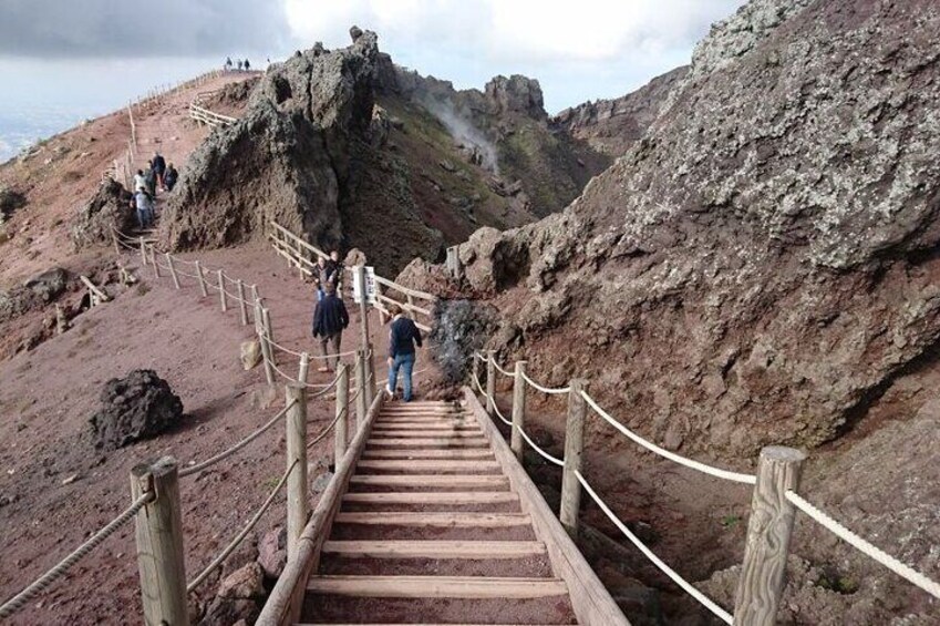 Vesuvius tour from Naples with lunch