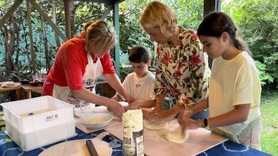 Pizza course and tasting on Lake Maggiore