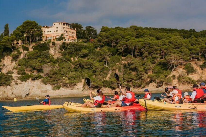 3 Hours Excursion in Sea Kayak with Snorkel