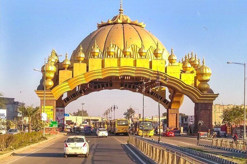 Entry gate to Amritsar