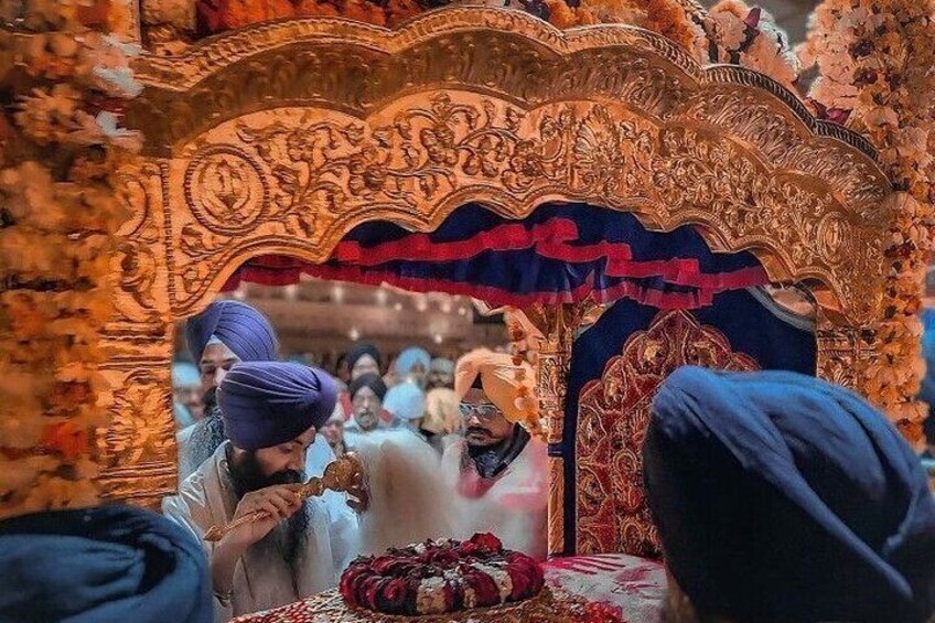 Shri Guru Granth Sahib ji (Holy Spiritual) 