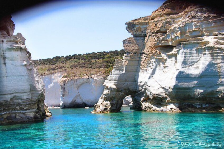 Milos Sailing Tour with snorkeling and lunch