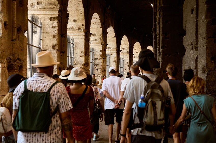 Combo Saver Rome in 1 Day Guided Tour of Vatican & Colosseum