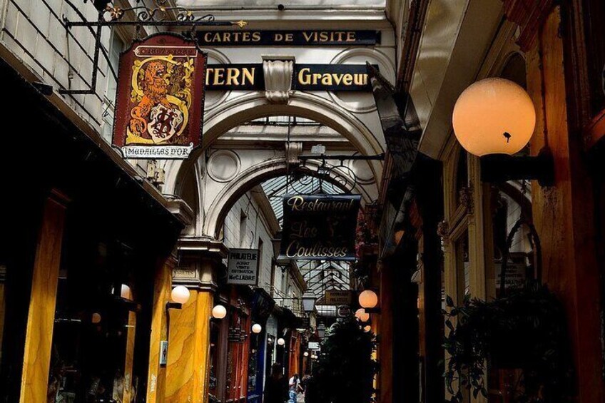 Escape Game in the Covered Passages in Paris