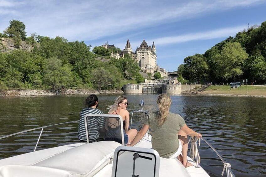 Ottawa: Daily Yacht Tours on the Ottawa River