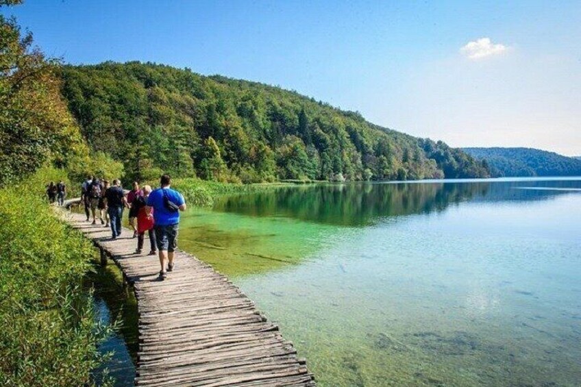 Must see PLITVICE LAKES & RASTOKE - the best tour from Zagreb