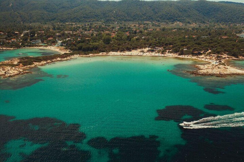 Karidi beach on the south end of Vourvourou village is one of Halkidiki’s most photogenic beaches. Due to its perfect position, it is protected from the wind and so the sea is always calm and warm her