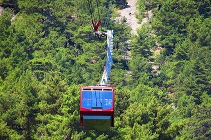 Halve dag Olympos kabelbaan rit van Antalya naar Tahtali Bergen