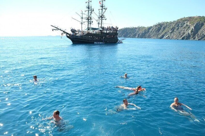 Pirate Boat Trip around Kemer from Antalya with Lunch