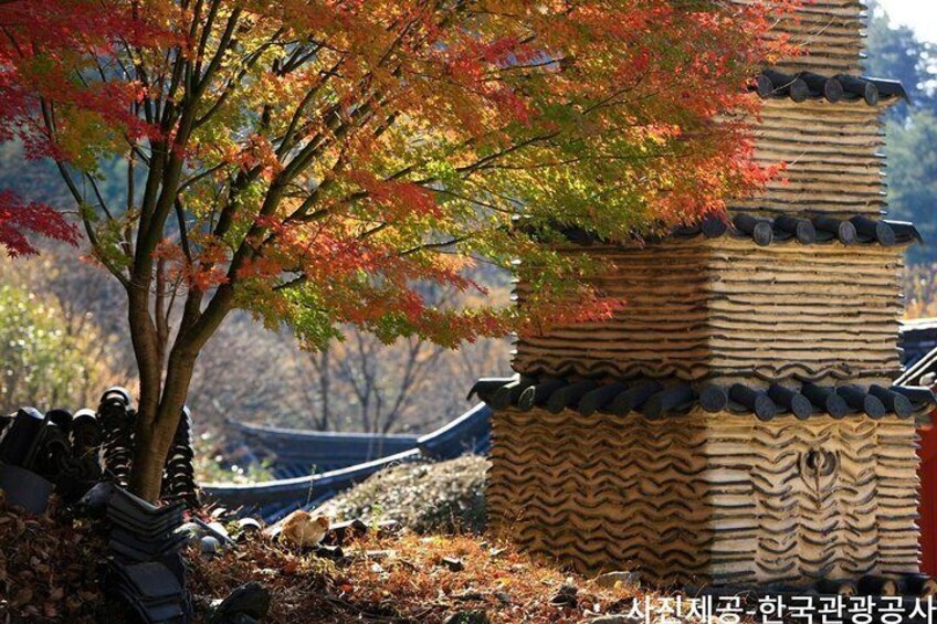 Scenic Jiri Mountain Autumn Foliage One Day Tour