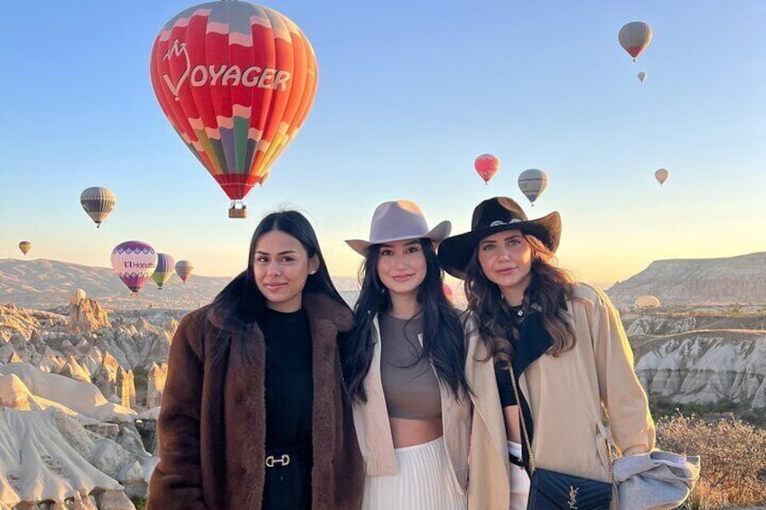 Cappadocia: Sunrise Balloon Watching Tour