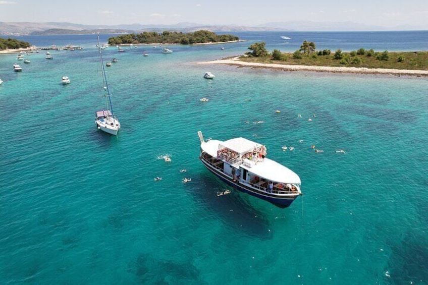 Full Day Boat Tour, Blue Lagoon and Šolta with lunch&drinks
