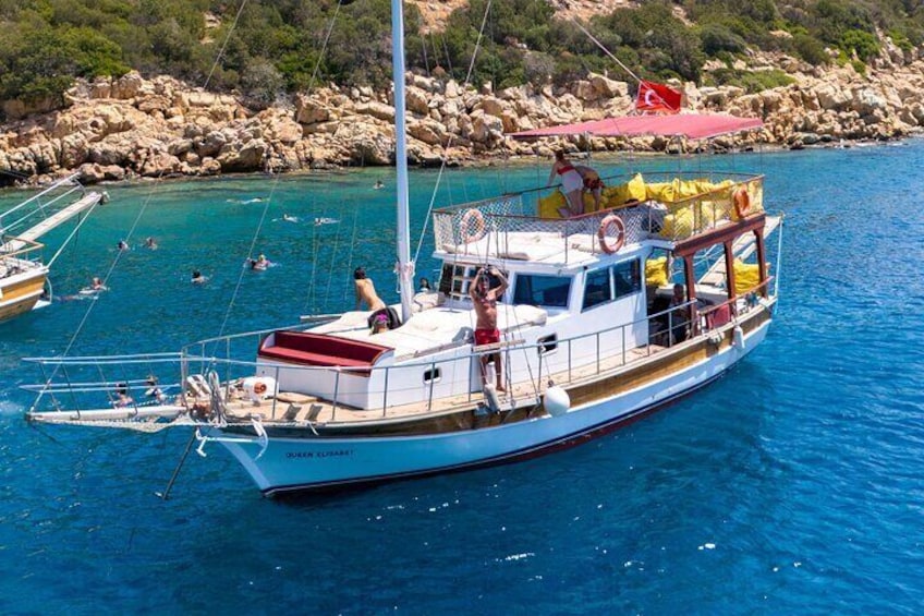 Enjoy the luxury of a private boat tour and visit the beautiful bays of Bodrum