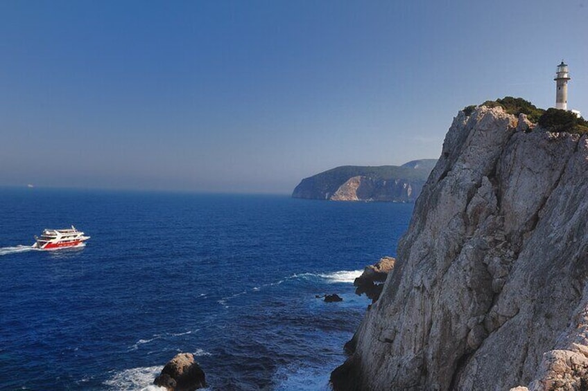Cruise to unique views of Lefkatas Cape on the way