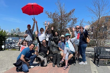 2.5-Hour Tips-Based Walking Tour of Victoria