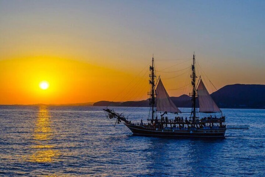 Alanya Sunset Pirate Boat Full-Day Tour with BBQ Dinner