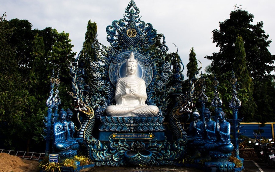 Picture 1 for Activity From Chiang Mai: Chiang Rai 2 Temples and Golden Triangle