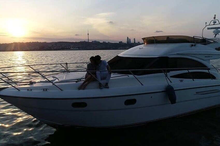 Yacht tour in Baku