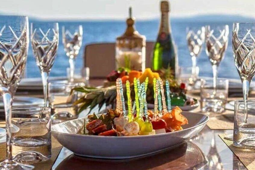 Yacht tour in Baku