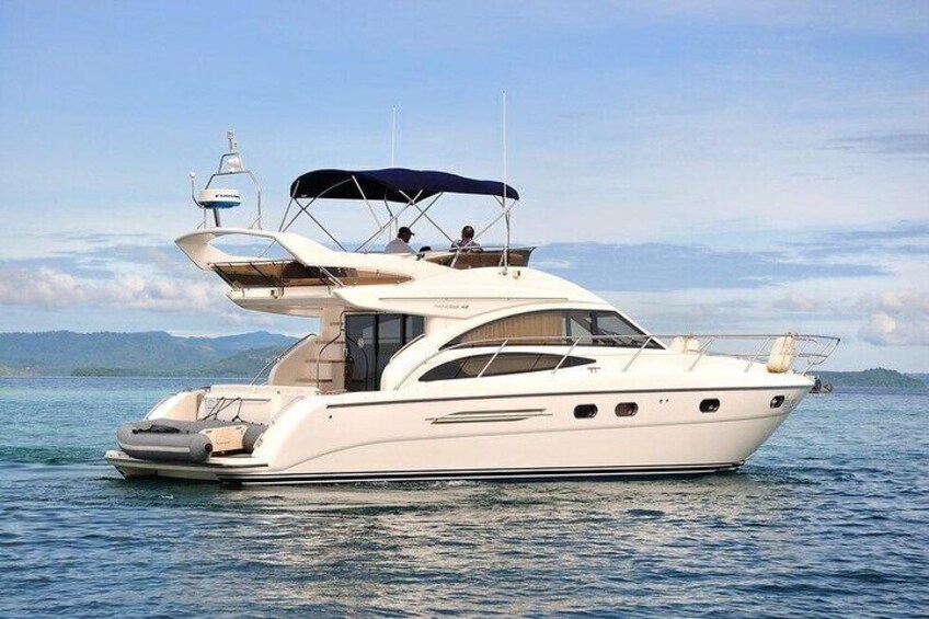 Yacht tour in Baku