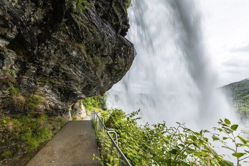 Steindalfossen, walk behind a waterfall, while staying dry!