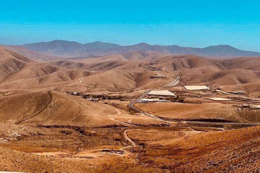 We go in the amazing mountains. A unbelievably wicked panoramic view. 