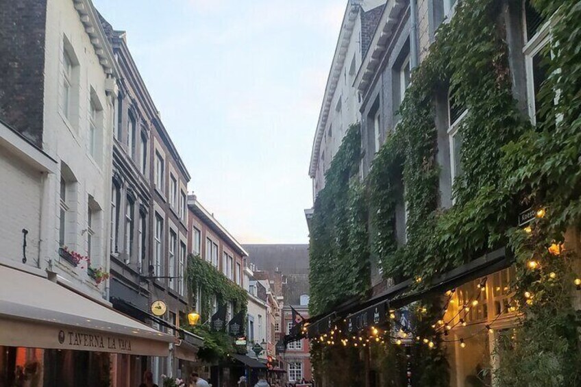 Koestraat - the street of restaurants