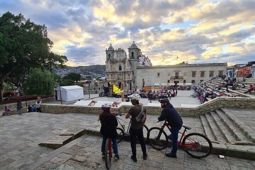 Oaxaca city bike ride - History & traditions