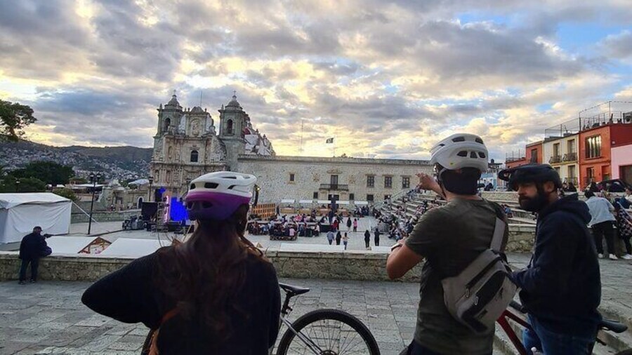 Oaxaca city bike ride - History & traditions