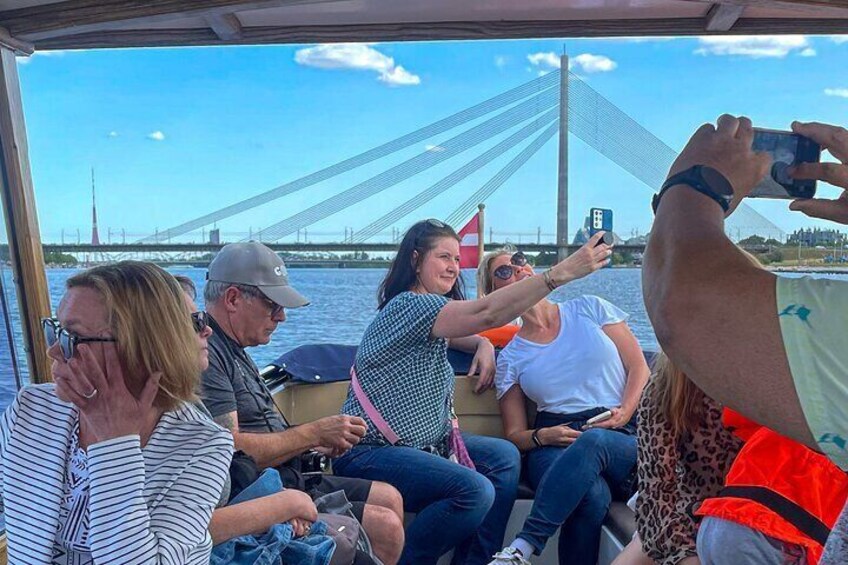 Regular boat trips with tourists all over the world