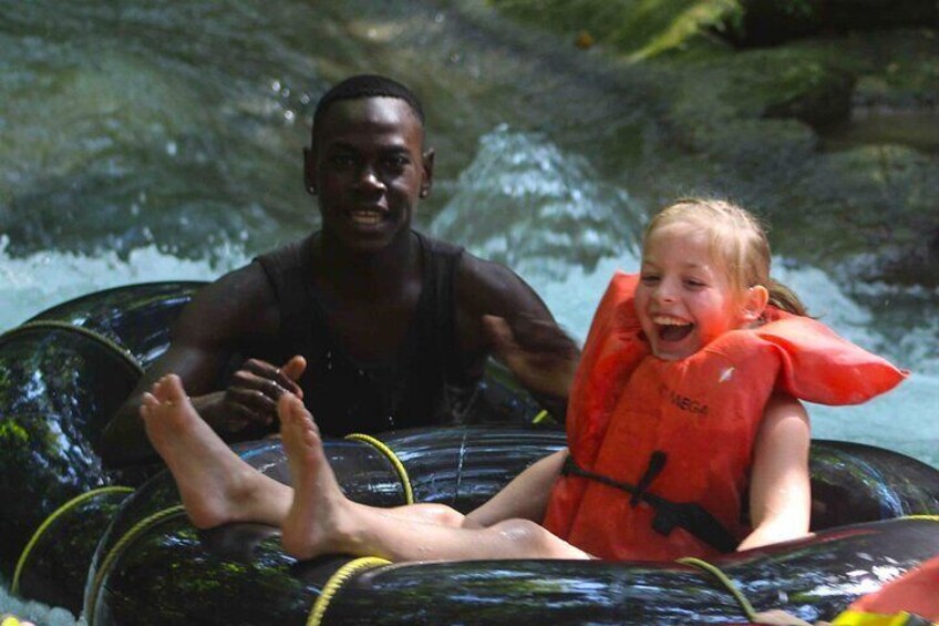 Bamboo River Rafting & River Tubing Private Tour in Ocho Rios