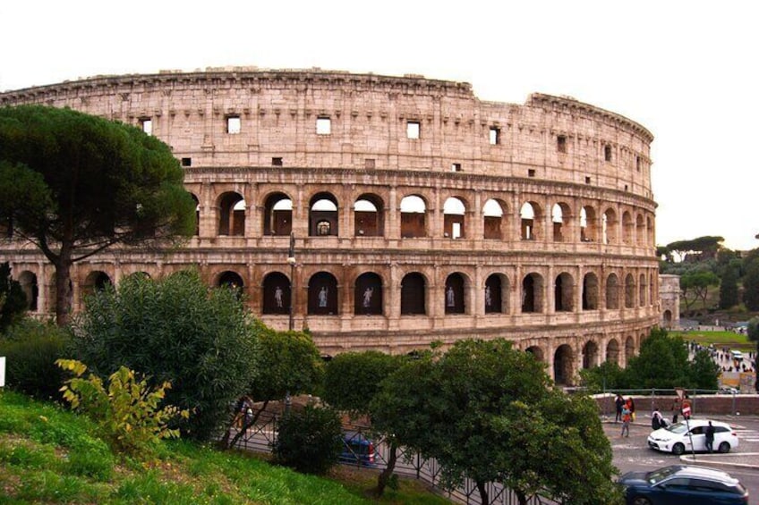 Skip the Line: Colosseum, Roman Forum & Palatine Hill Access