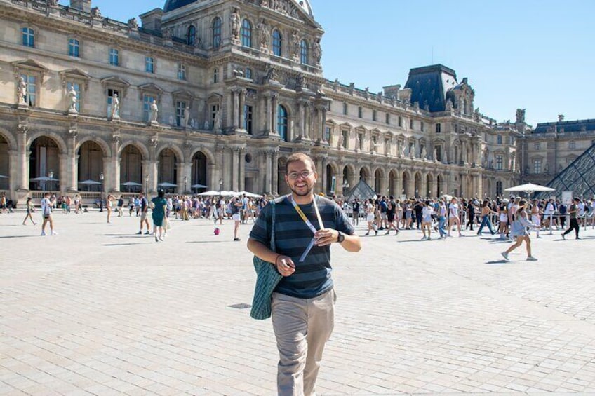 City Walking Tour: See the Top 5 Paris Highlights in a Day 