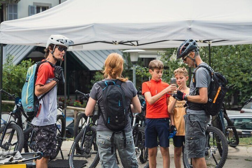 Tasting hike in the Chamonix Valley by mountain bike e-bike