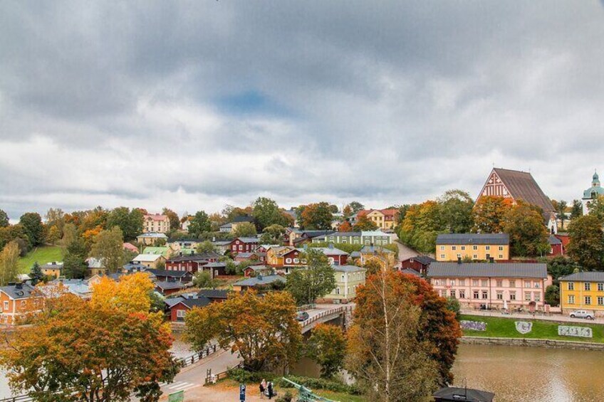 Private Tour in Helsinki and Medieval Porvoo by VIP Car