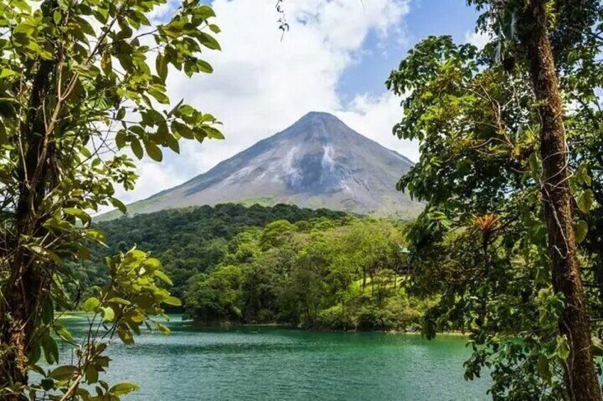 Full Day Tour in Arenal Volcano National Park