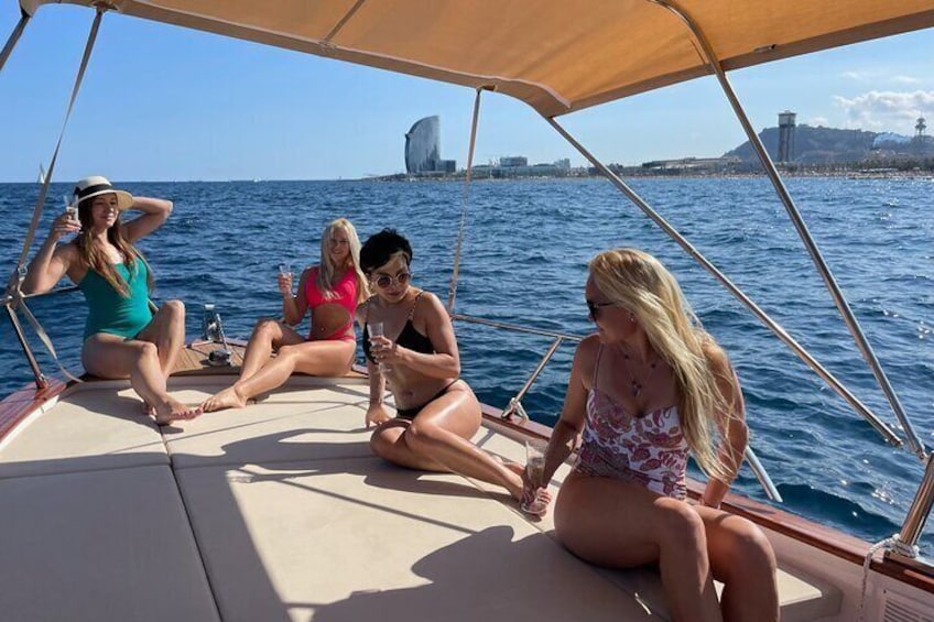 Private Yacht Tour in Barcelona