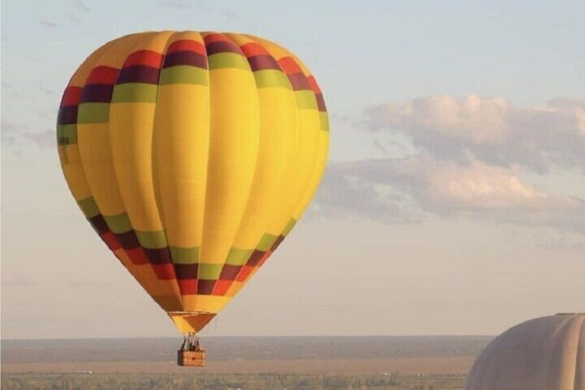 Golden Skies of Mendoza: Balloon Flight at Sunset